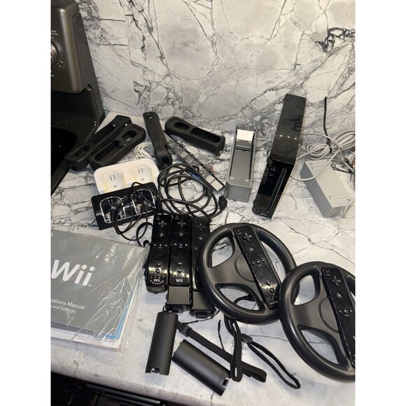 Nintendo Wii RVL-001 Black Console w/ Accessories - Tested - Picture 1 of 6